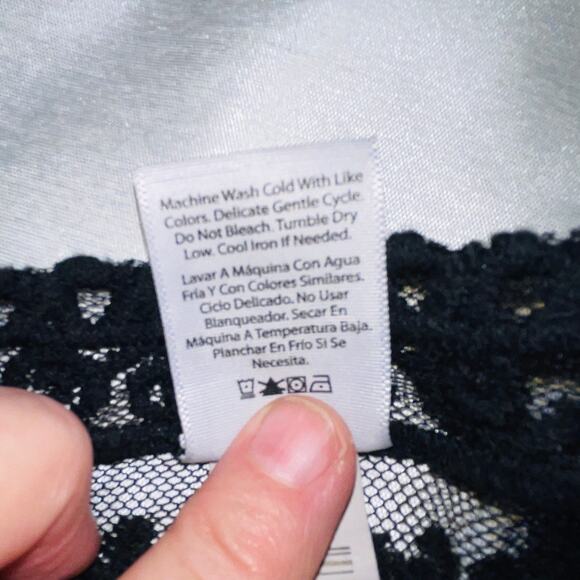 Black Lace Kimono - Women's Size L-XL - Pretty for Cover-Up or For Layering - Picture 7 of 8